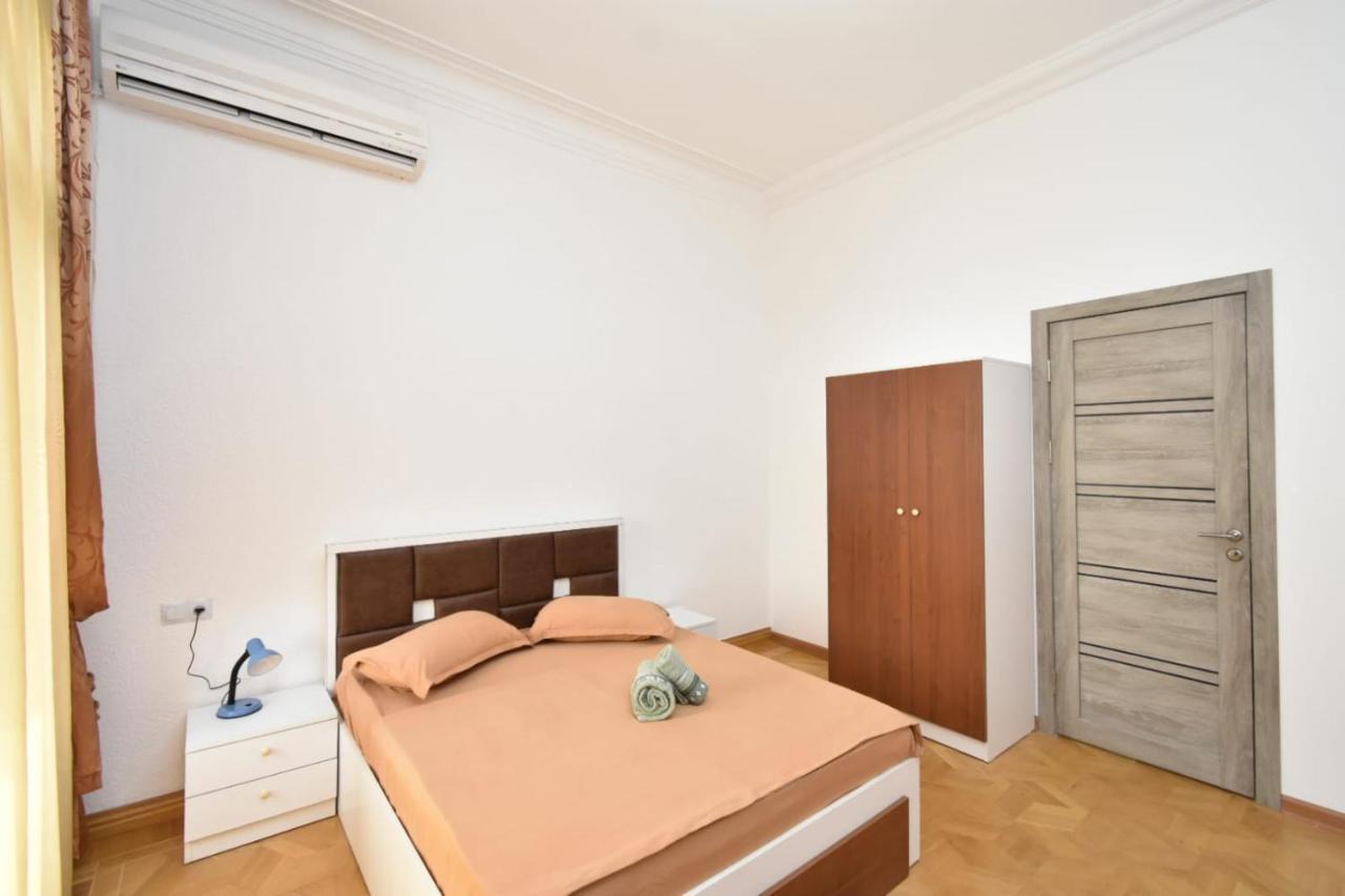 Guesthouses Opera Erivan Exterior foto