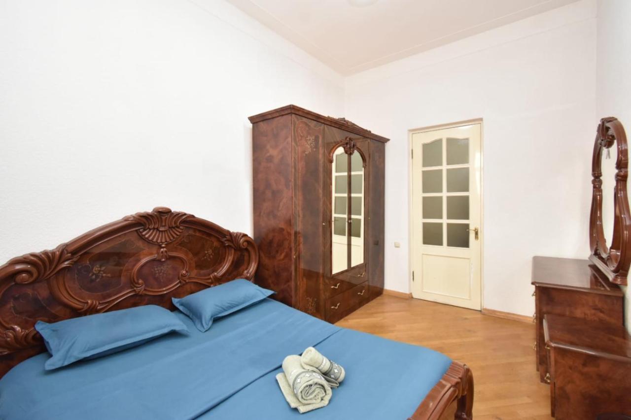 Guesthouses Opera Erivan Exterior foto