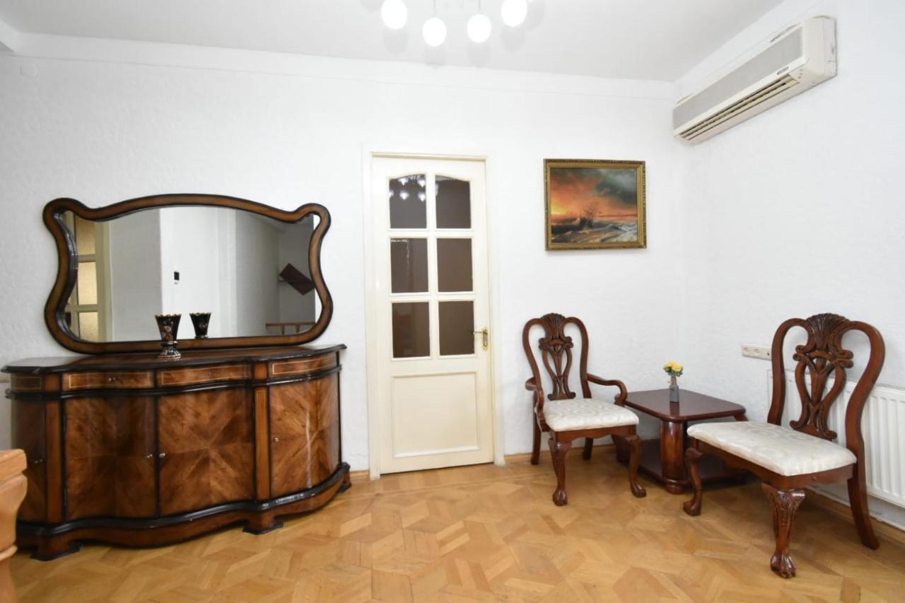 Guesthouses Opera Erivan Exterior foto