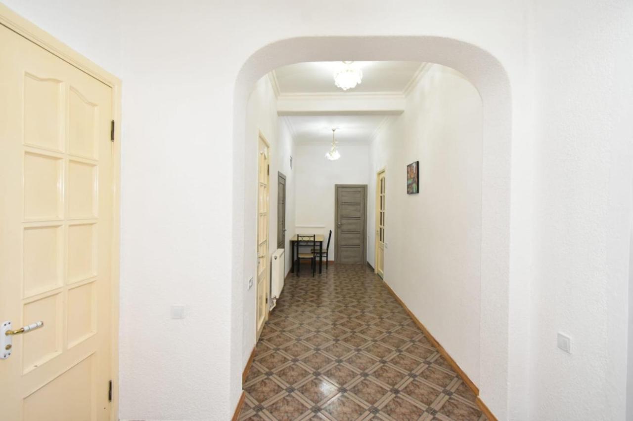 Guesthouses Opera Erivan Exterior foto