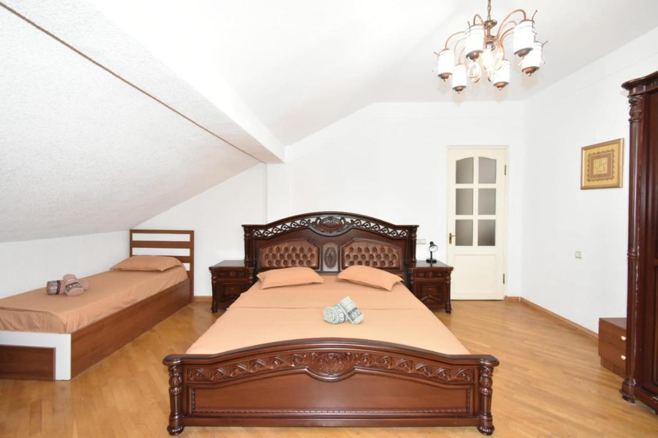 Guesthouses Opera Erivan Exterior foto