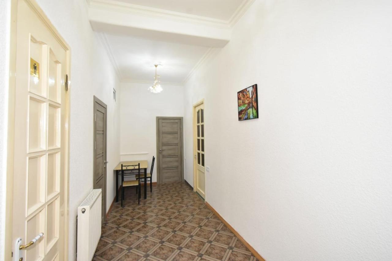 Guesthouses Opera Erivan Exterior foto