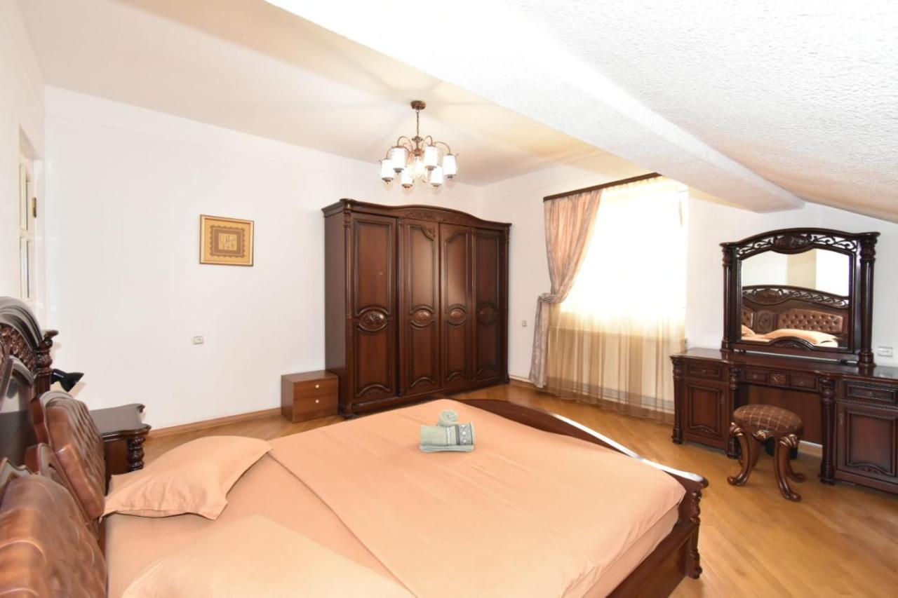 Guesthouses Opera Erivan Exterior foto